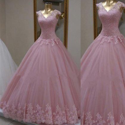 Capped Sleeves V-neck Appliques Ball Gown Tulle..